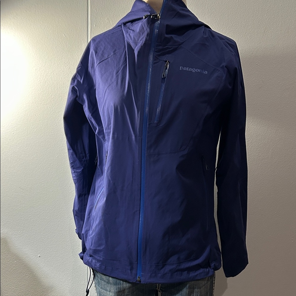 Patagonia windbreaker jacket